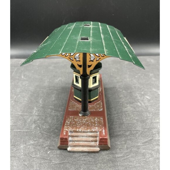 Dept 56 Victoria Station Train Platform Retired 5575-1 Heritage Village W/Box - Picture 7 of 9